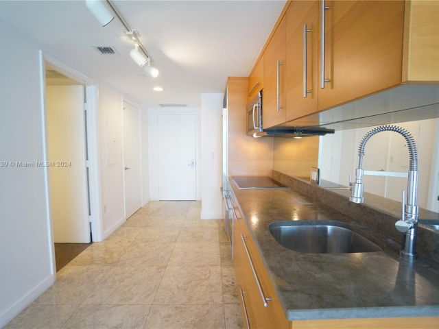 Apartment for sale  Unit #2108 - photo 5461916