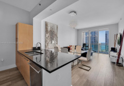 Apartment #4203 at The Plaza on Brickell