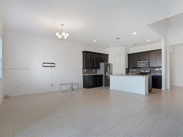 Home for sale at 11666 SW 13th Ln 11666 - photo 5484488