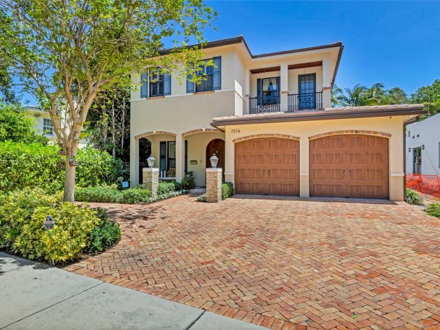 Home for sale at 1014 N Rio Vista Blvd - photo 5464072