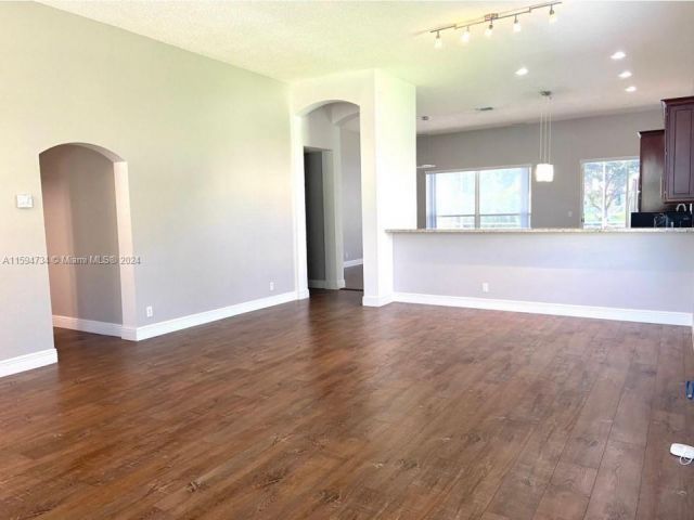 Home for rent at 13285 NW 19th St 13285 - photo 5464639