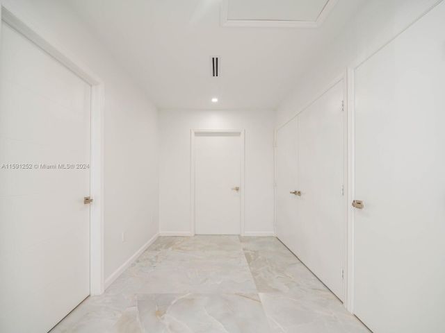 Home for rent at 30 NW 41st St 30 - photo 5464778