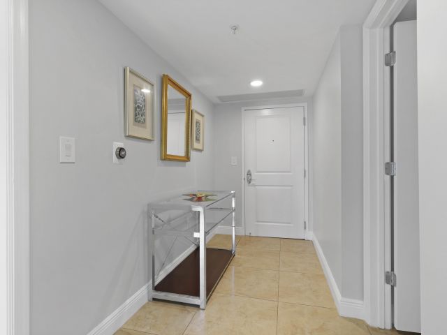 Apartment for sale  Unit #813n - photo 5468928