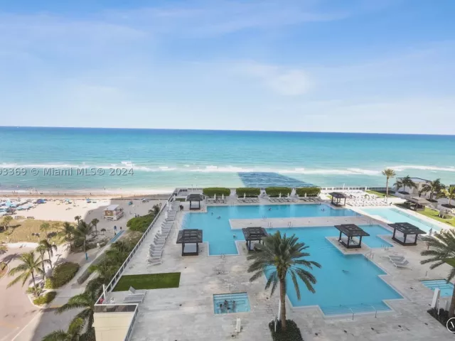 3-bedroom condo for rent in Hallandale Beach - 1800 S Ocean Dr 1401 - MondialRealty