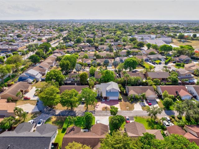 Home for sale at 5510 SW 147th Ct - photo 5464843