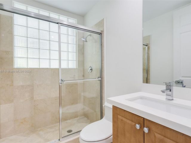 Home for sale at 3237 NE 212th St - photo 5474364