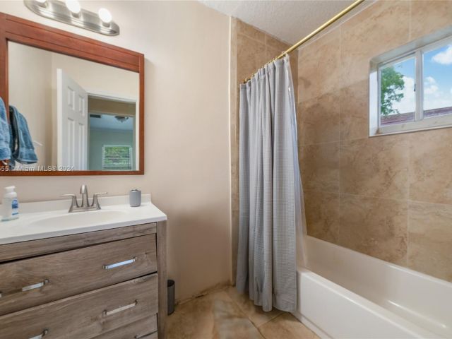 Home for rent at 6881 SW 27th St - photo 5465425