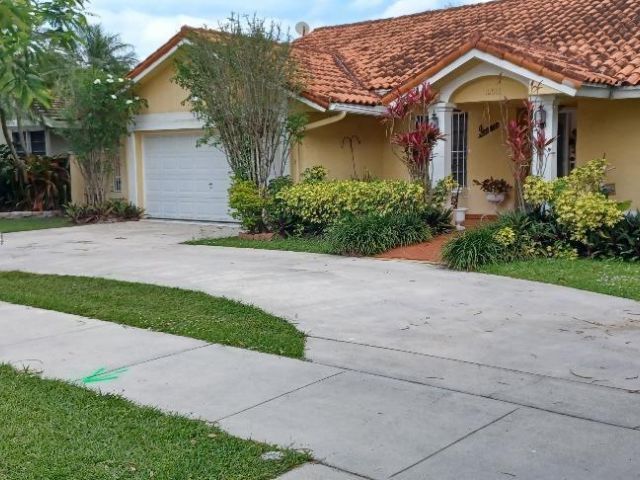 Home for sale at 10501 SW 142nd Ave - photo 5465513