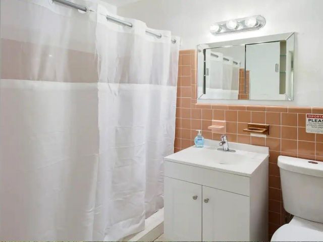 Home for rent at 3030 SW 22nd St - photo 5465052