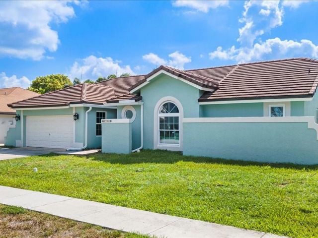 Home for sale at 5750 SW 88th Ave - photo 5494366