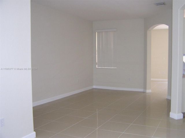 Home for rent at 11373 SW 137 PSGE - photo 5468556