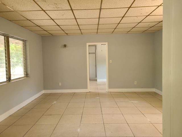 Home for rent at 1304 NW 2nd Ave - photo 5466498