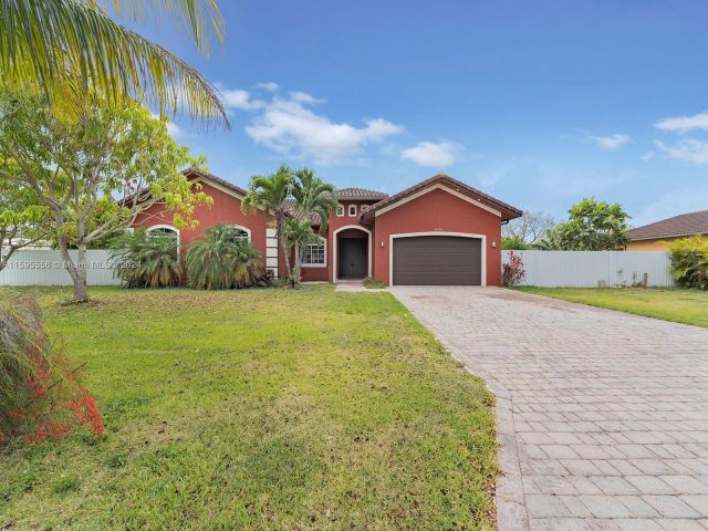 Home for sale at 27702 SW 152nd Ct - photo 5466830