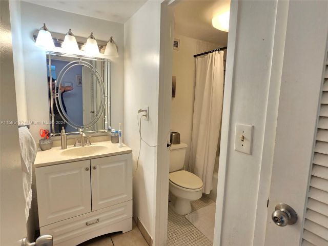 Apartment for sale  Unit #1021 - photo 5469771