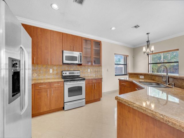 Home for sale at 11212 SW 243rd Ter - photo 5478541