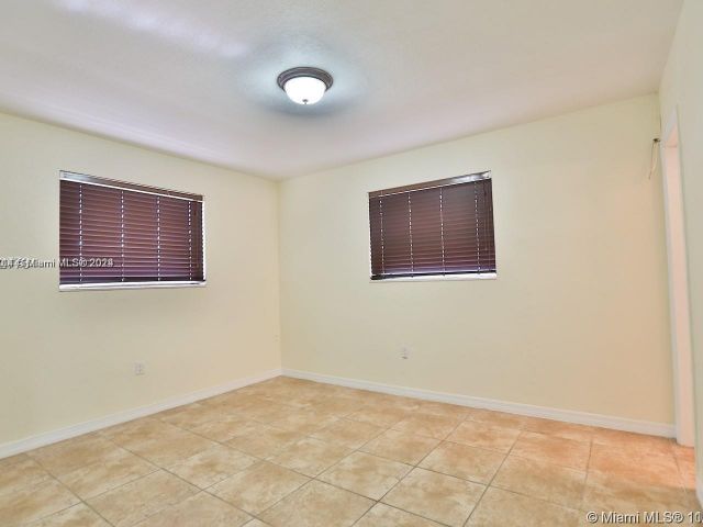 Home for rent at 9100 SW 73rd St 0 - photo 5480054