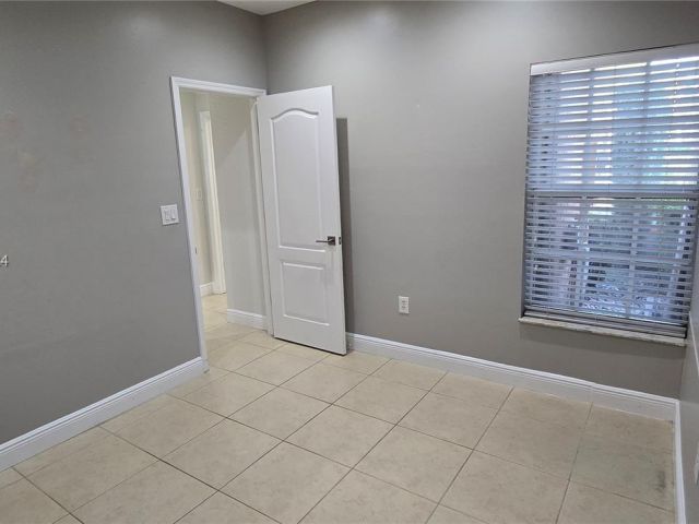 Home for rent at 16325 SW 103rd Ter 16325 - photo 5468522