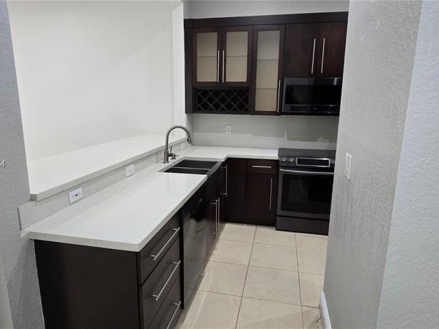 Home for rent at 16325 SW 103rd Ter 16325 - photo 5468531