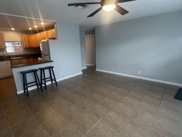 Home for rent at 2610 NE 8th Ave - photo 5469679
