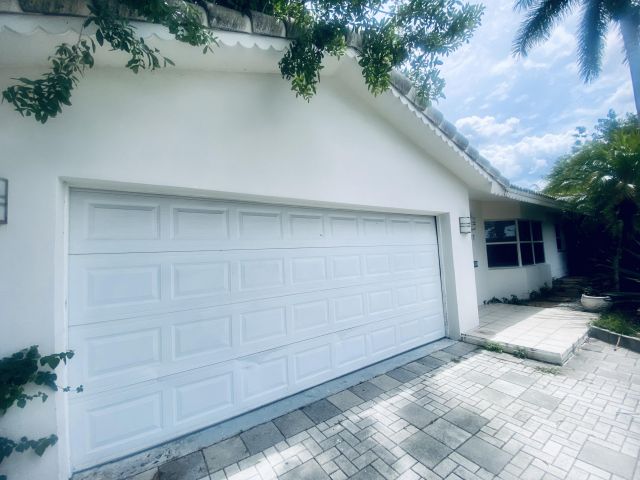 Home for rent at 847 NW 7th Street - photo 5496194