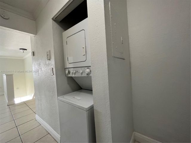 Home for rent at 15260 SW 80th St 15 - photo 5470454