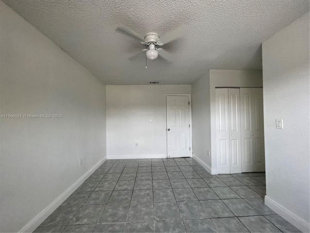 Home for rent at 15260 SW 80th St 15 - photo 5470456