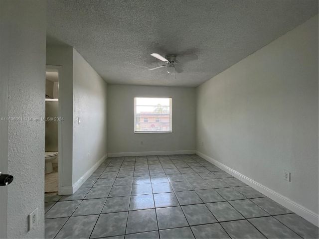 Home for rent at 15260 SW 80th St 15 - photo 5470457