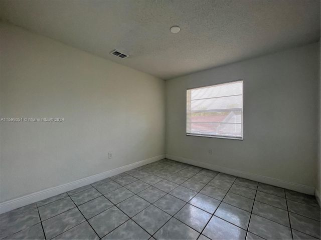 Home for rent at 15260 SW 80th St 15 - photo 5470458