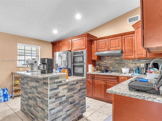 Home for sale at 13702 SW 285th St - photo 5479677