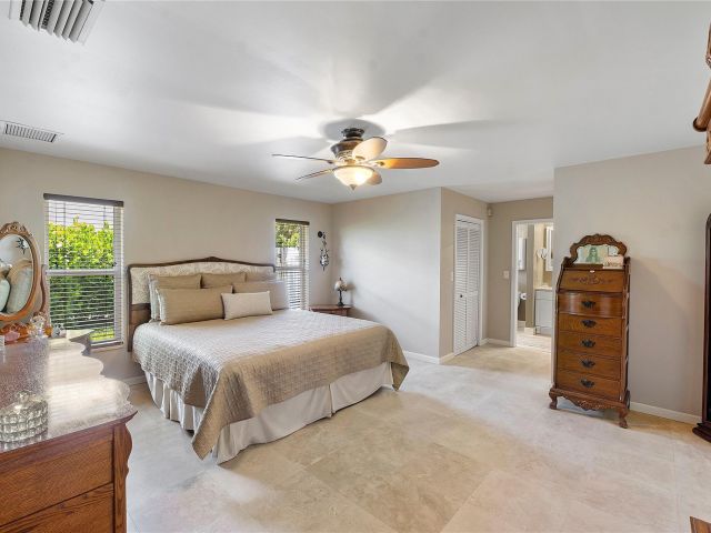 Home for sale at 1561 SW 16th St - photo 5509301