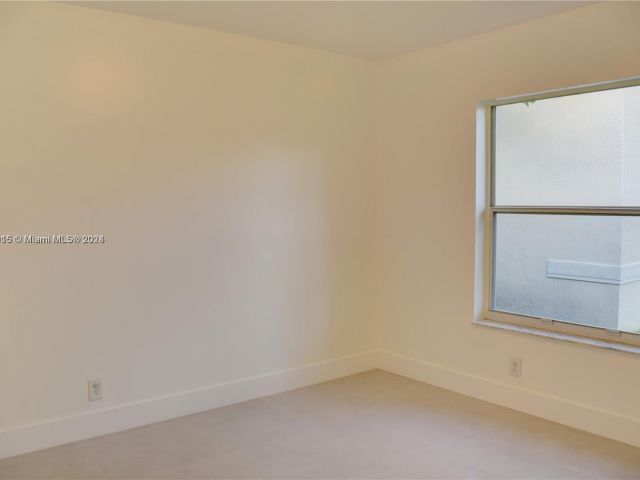 Home for rent at 3259 SW 49th St - photo 5470307