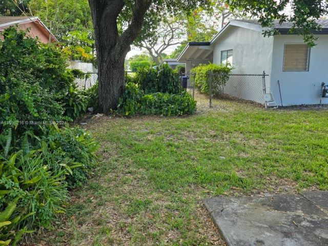 Home for sale at 18940 NW 42nd Ave - photo 5471284