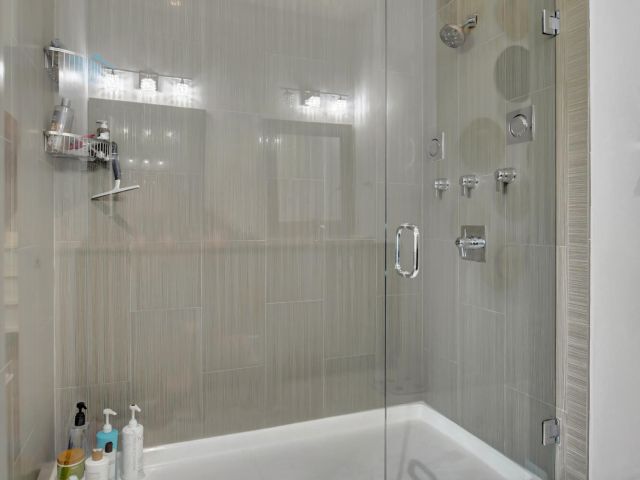 Home for rent at 106 SW 1st Avenue - photo 5497539