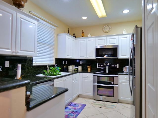 Home for rent at 10892 NW 51st Trl - photo 5471619