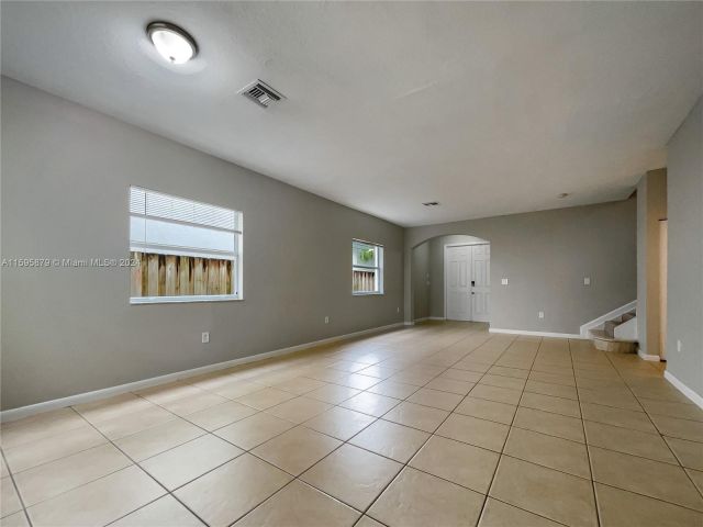 Home for sale at 394 NE 36th Avenue Rd - photo 5471536