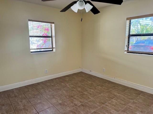 Home for rent at 2624 NE 8th Ct - photo 5476344