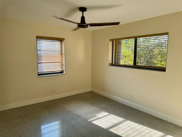 Home for rent at 2624 NE 8th Ct - photo 5476349