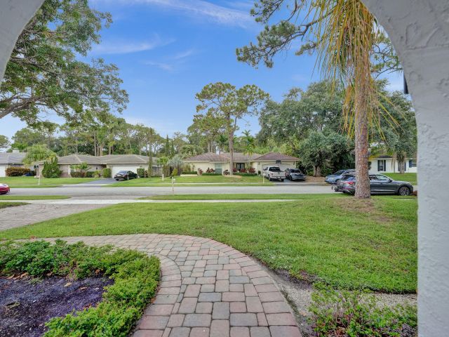 Home for sale at 2802 NW Timbercreek Circle NW - photo 5495388