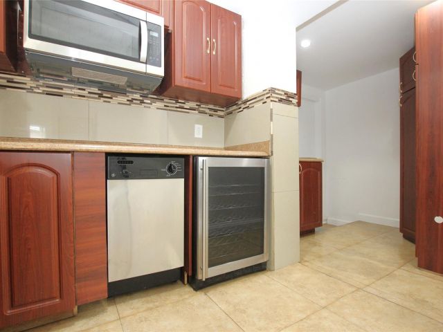 Home for rent at 1545 NW 15th Ter - photo 5474050