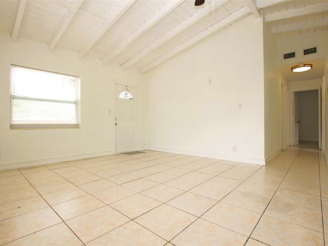 Home for rent at 1545 NW 15th Ter - photo 5474057