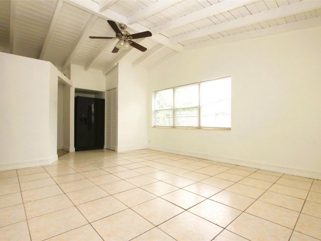 Home for rent at 1545 NW 15th Ter - photo 5474060