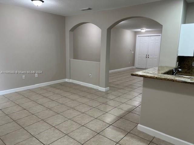 Home for rent at 3124 NW 100th Ct 3124 - photo 5475137