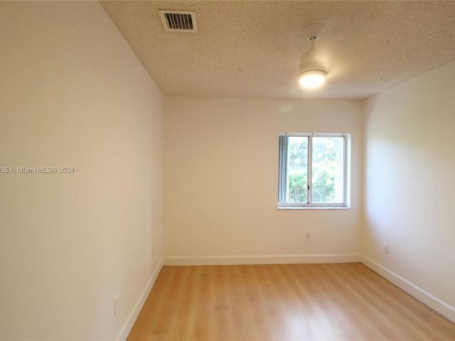 Home for rent at 11264 NW 58th Ter - photo 5475142