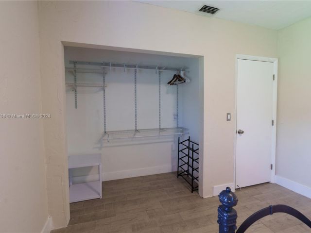 Home for rent at 14818 S Biscayne River Dr Main - photo 5475804