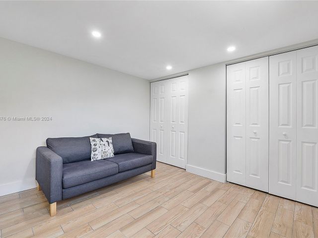 Home for rent at 3410 N 72nd Ter 3410 - photo 5486126