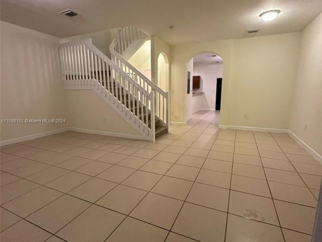 Home for rent at 15078 SW 115th St 15078 - photo 5474984