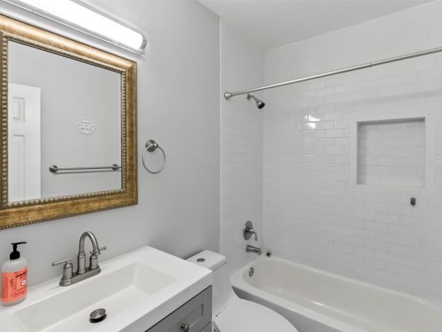 Home for rent at 915 N 31st Rd - photo 5475938