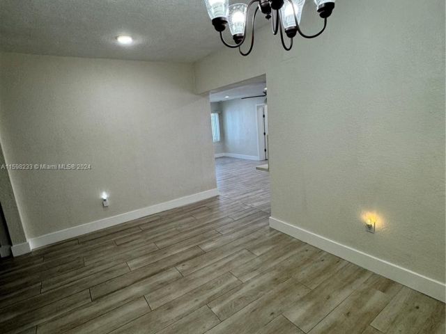 Home for rent at 2726 SW 19th Ter - photo 5476823