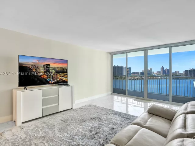 2-bedroom condo for sale in Sunny Isles Beach - 301 174th St 1701 - MondialRealty