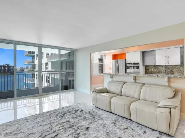 Apartment for sale  Unit #1701 - photo 5481829